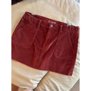 NWT burgundy high rise corduroy skirt size 15/17
